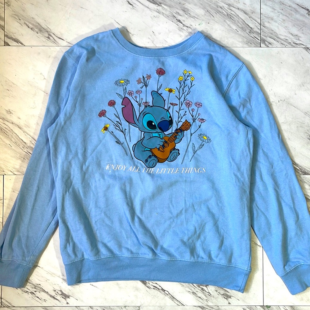 Women M blue stitch sweatshirt
